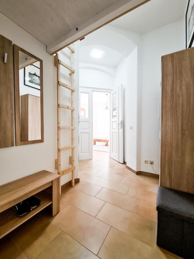 1-Raum-Wohnung Zentral Gelegen Drezda Kültér fotó